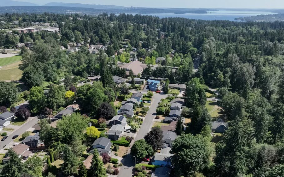 Finn Hill, Kirkland, above Lake Washington